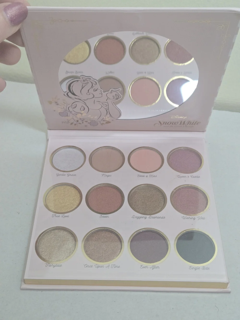 Disney Snow White Eyeshadow Palette - Pink, Gold, Cream & Mauve Shades